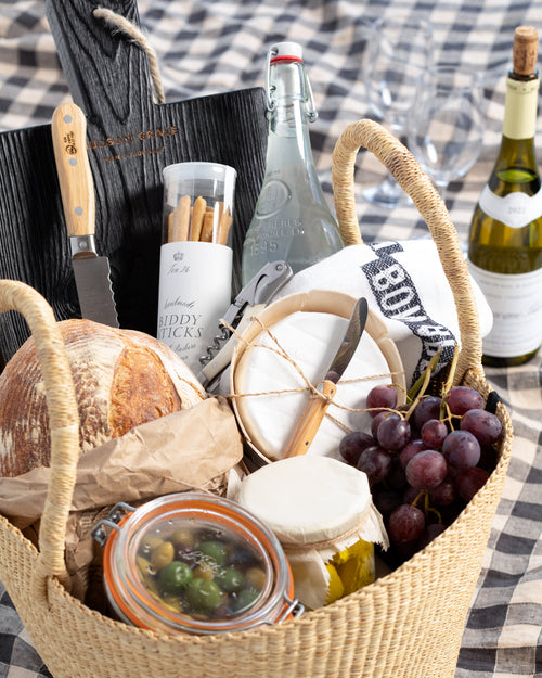 Outdoor Picnic Essentials