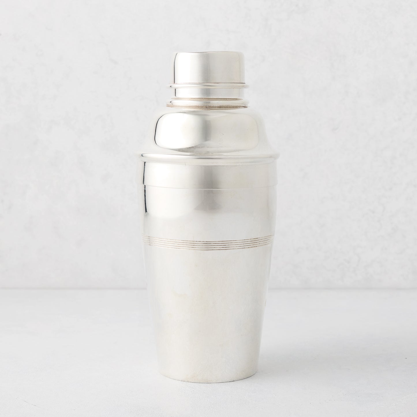 Vintage Silverplate Fine Lined Danielle Shaker