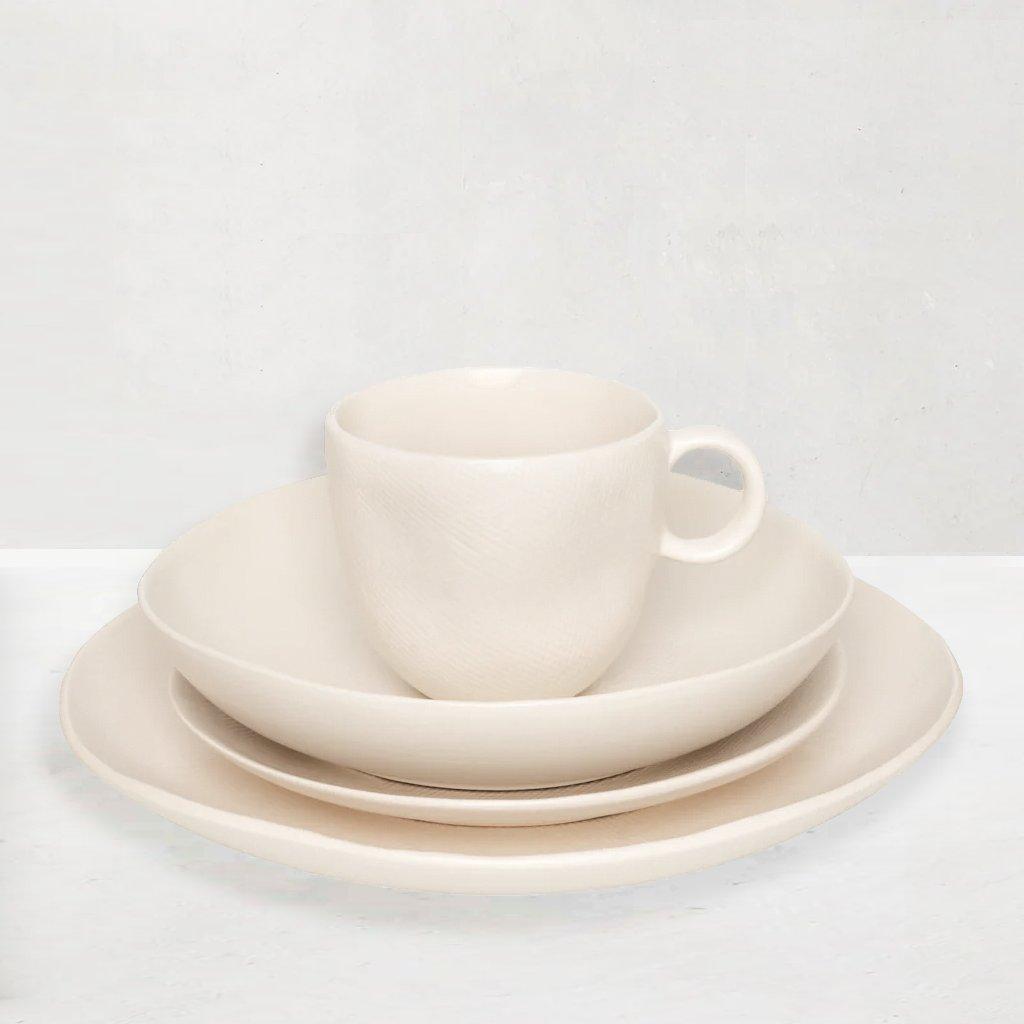 French Vanilla Dinnerware Collection