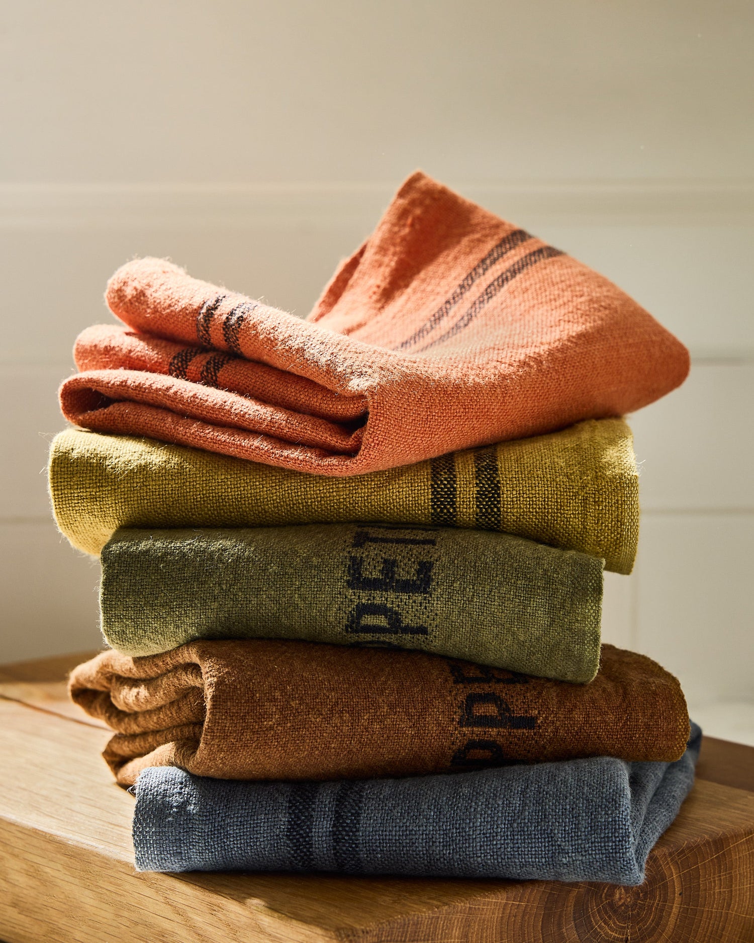 HOUSEKEEPING & GARDEN