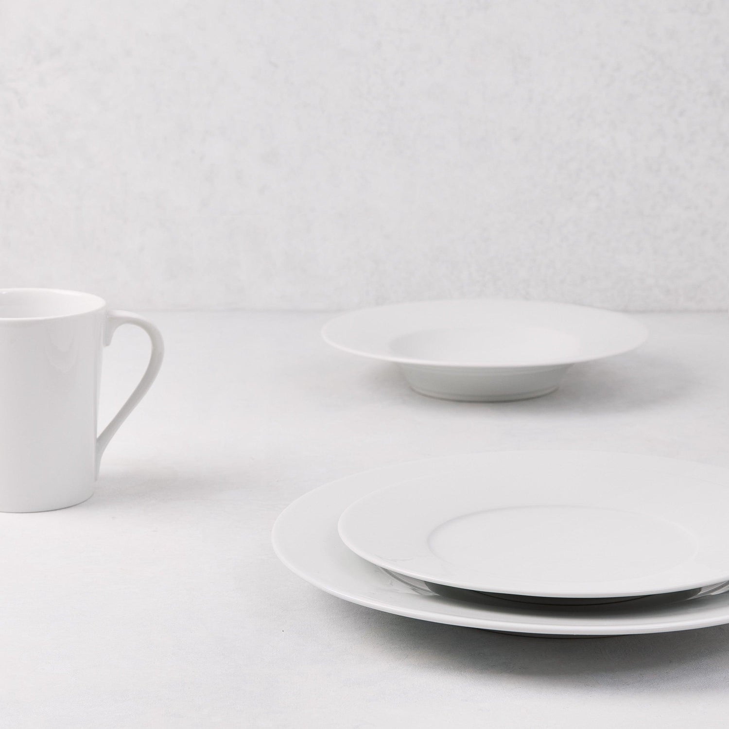 Classic Porcelain Dinnerware Collection