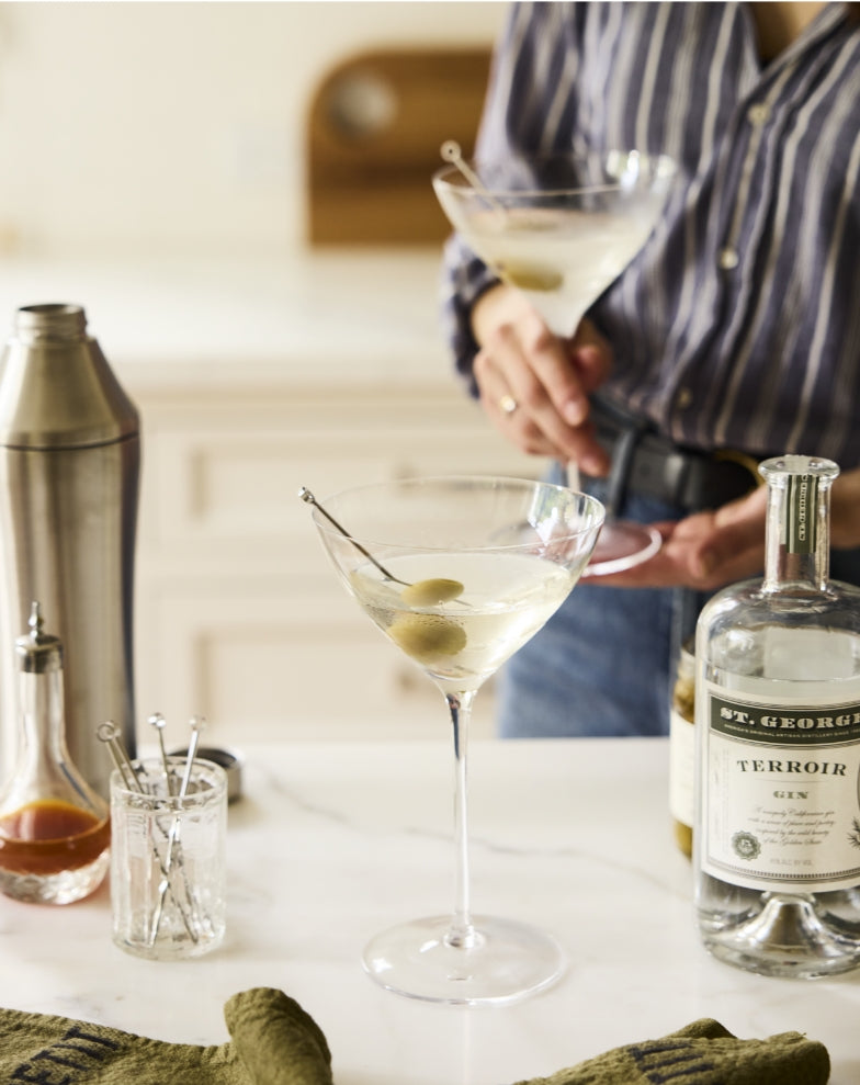 COCKTAIL HOUR