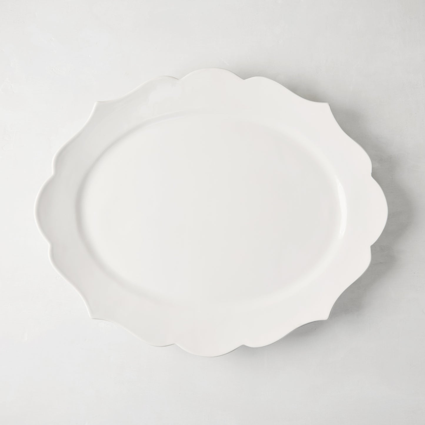 lungarno platter scalloped edge