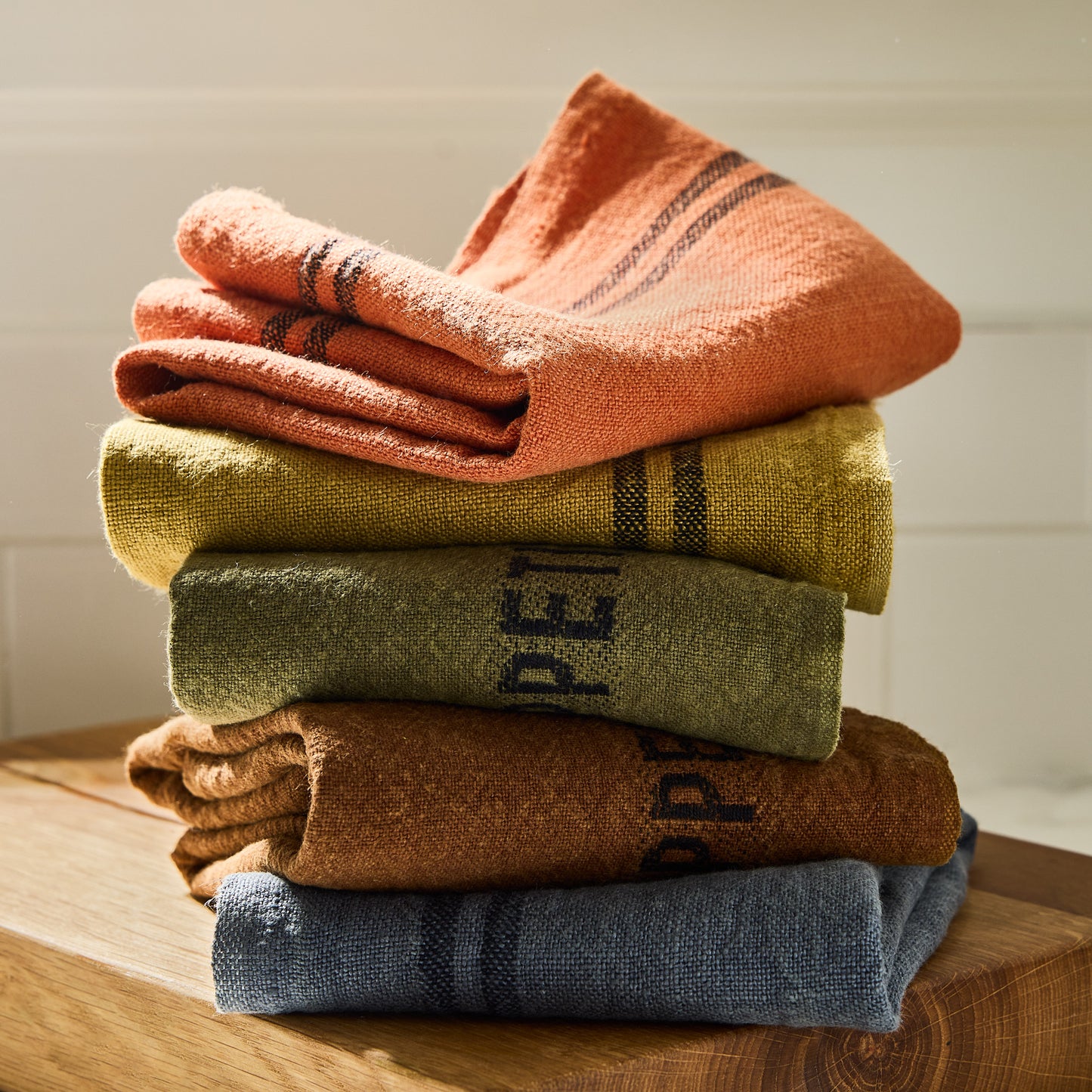"Bon Appetit" Brown Linen Hand Towels, Set of 2