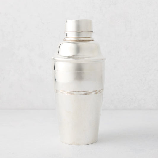 Vintage Silverplate Fine Lined Danielle Shaker