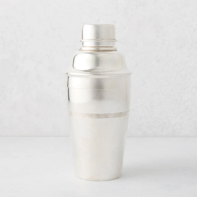 Vintage Silverplate Fine Lined Danielle Shaker