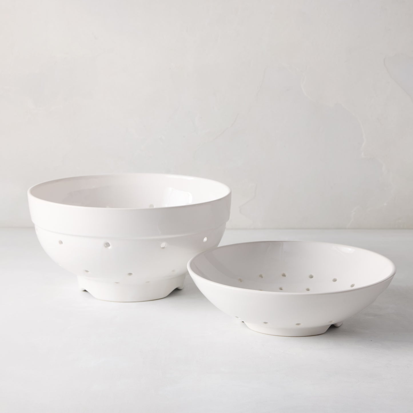 White ceramic Berry Bowl and Colander gift set, handmade in Italy.