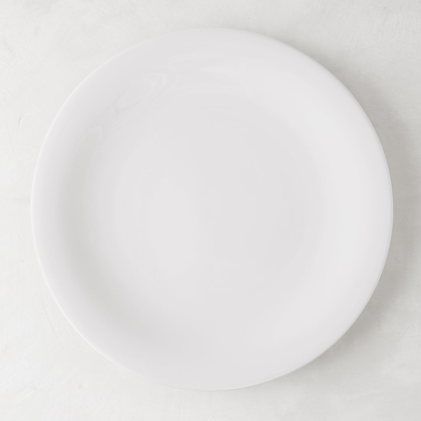 HG City White Porcelain Dinner Plate, 11" diameter, clean, crisp lines, modern aesthetic.