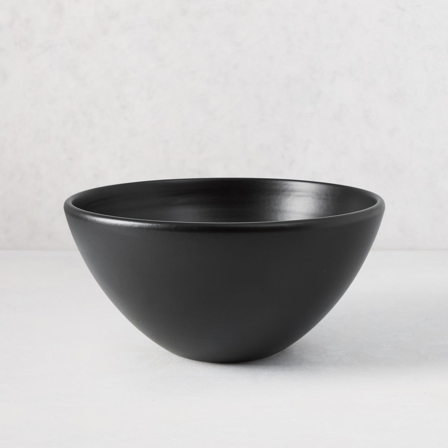 Diane Keaton + Hudson Grace medium matte black modern serve bowl.