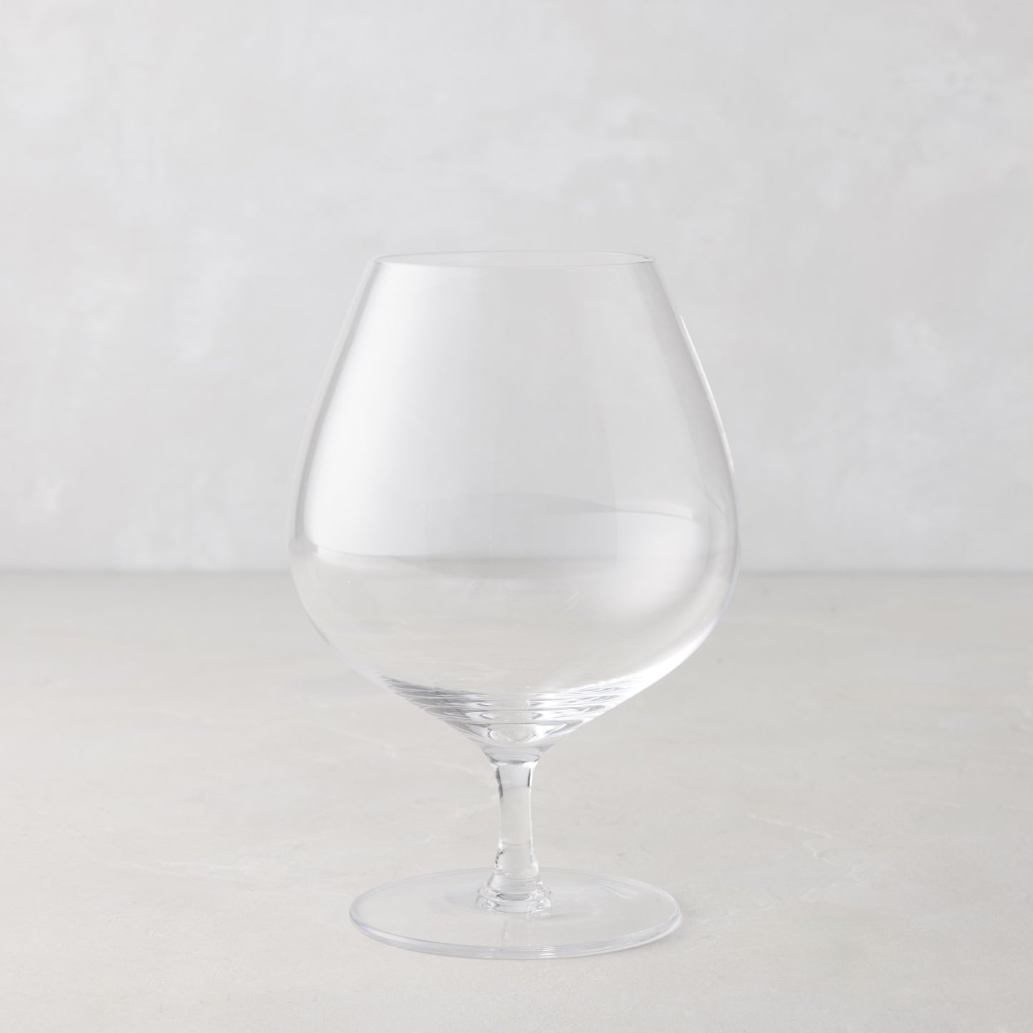 Clear, mouth-blown HG Heritage Cognac Glass with a generous bowl and short stem.