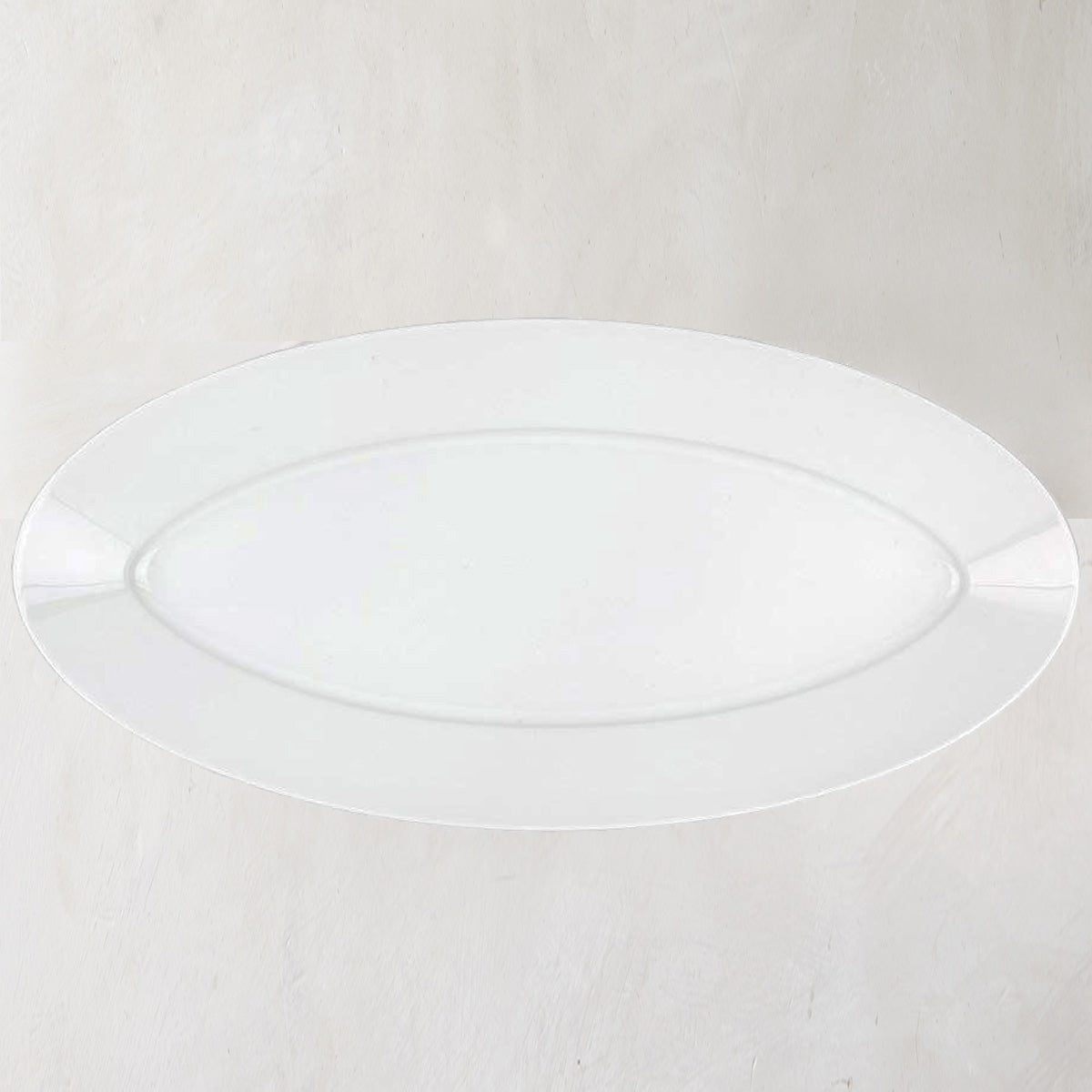 White HG Classic Porcelain Oval Serving Platter, 18.5" long, with a clean silhouette.