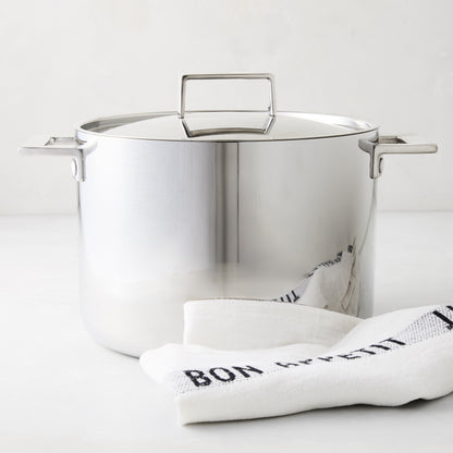 Italian 18/10 stainless steel stock pot with lid and two side handles, 9.5"Dia x 7"H, 6.5 Liters.
