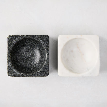 Black and white marble square pinch bowls, 3" square, with round interiors.