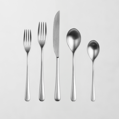 Neve Ice 5-piece flatware set: two silver forks, a knife, and two spoons made of 18/10 stainless steel.