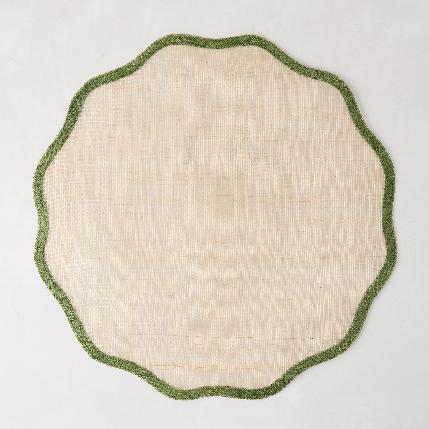Newport Green Border Scallop Placemat, natural Abaca with green scalloped edge, 16" Dia.