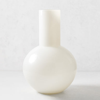 Opaque White Grando Glass Vase