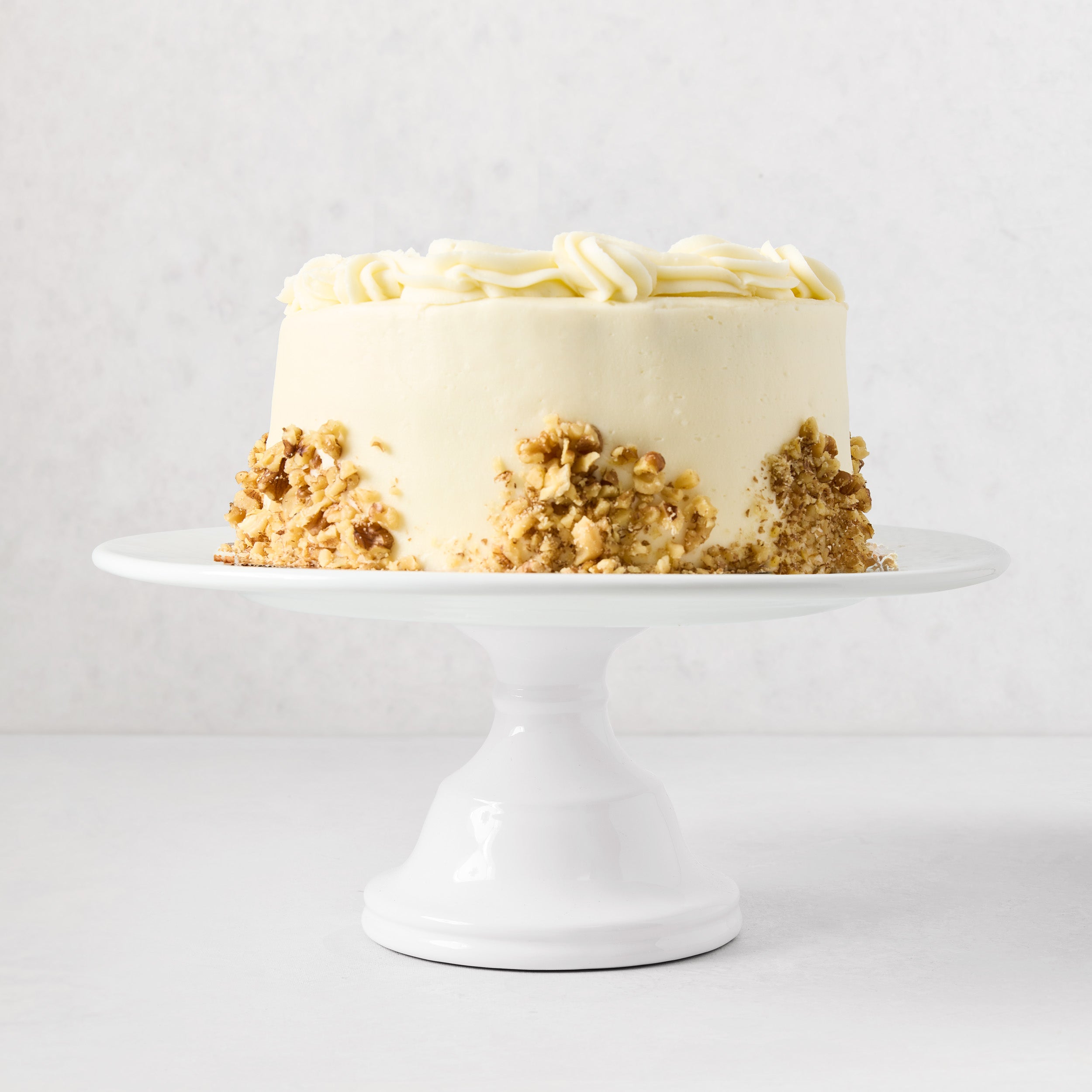 Cake　ハートゴールド Original Medium Pedestal Ceramic Cake Stand - Hudson Grace