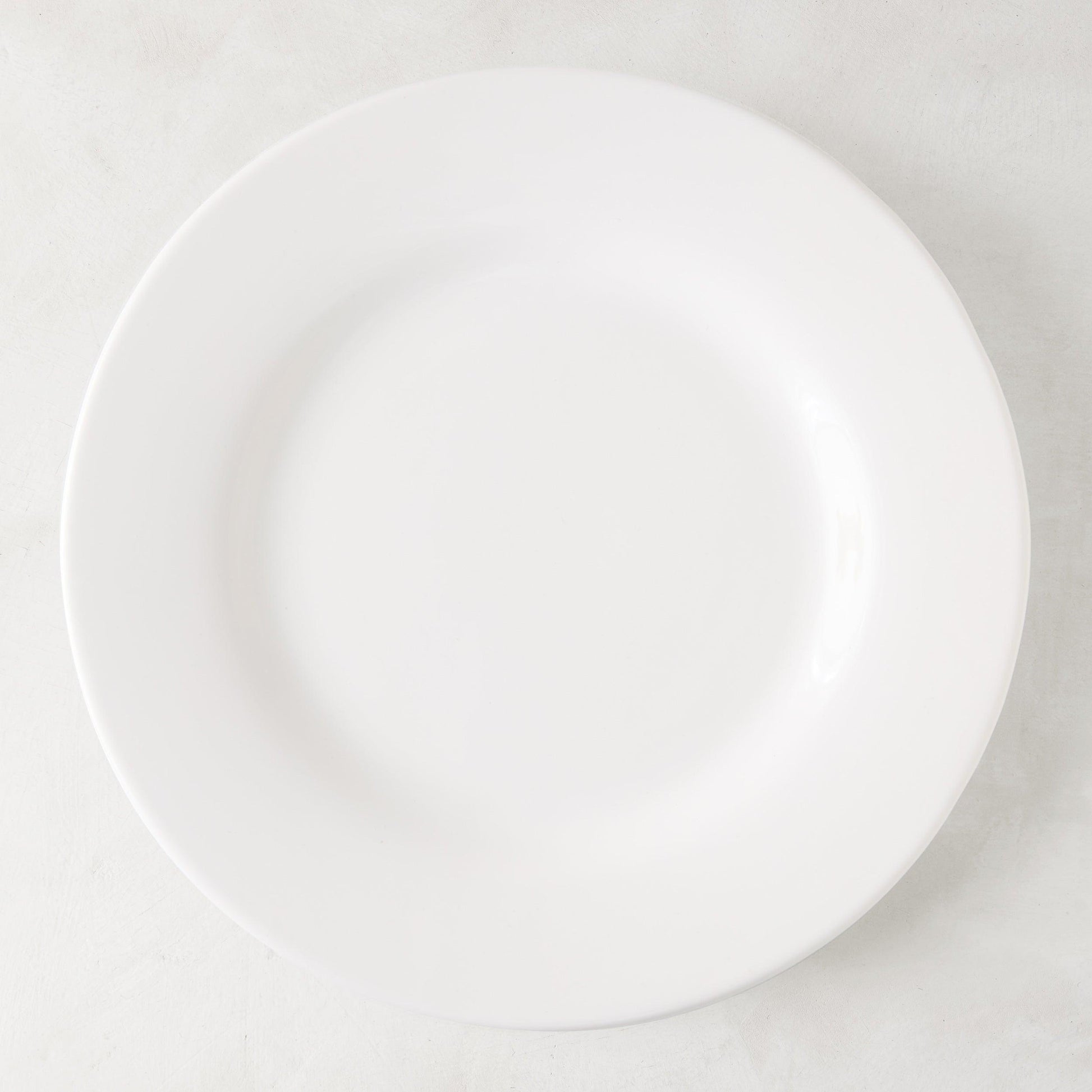 HG Original 12.5" oversized creamy white ceramic dinner plate, classic design.