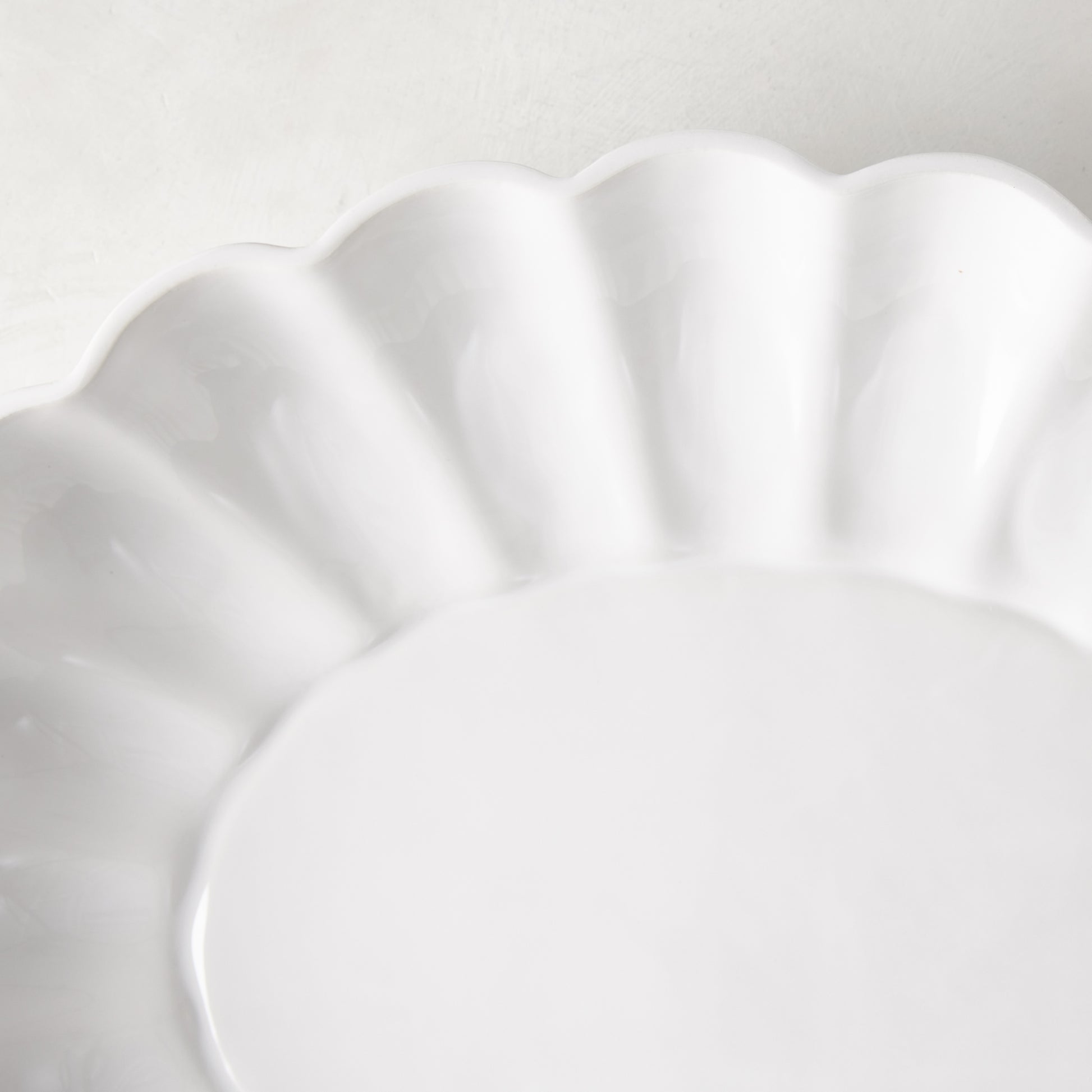White Petal Large Oval Ceramic Serve Bowl with scalloped edge, vintage-inspired design.