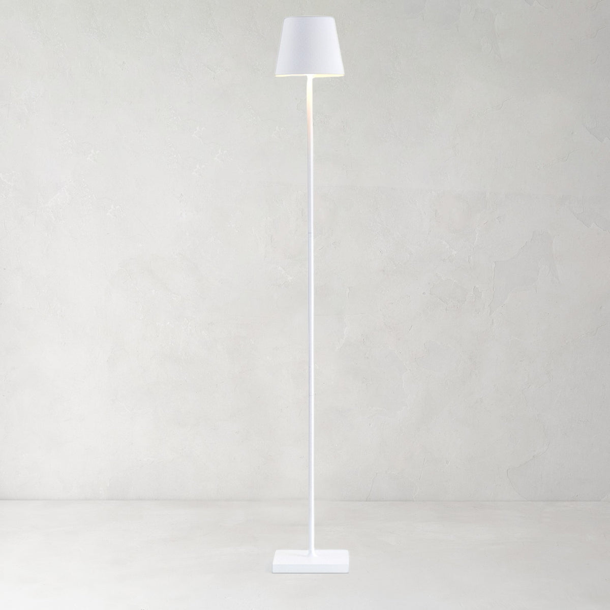 Poldina Pro White Floor Lamp, aluminum base, conical shade, integrated LED, adjustable height.