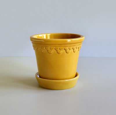 KØBENHAVNER Yellow Glaze Pot and Saucer