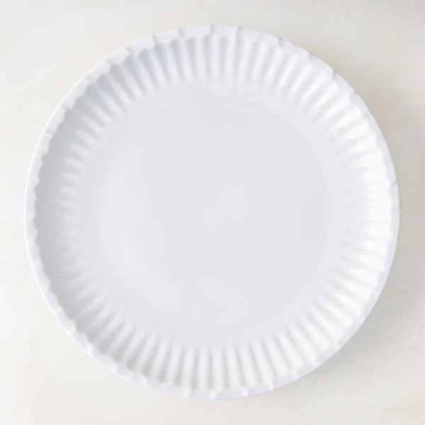 White 10.5" Melamine Street Eats dinner plate with a fluted edge, mimicking a paper plate.