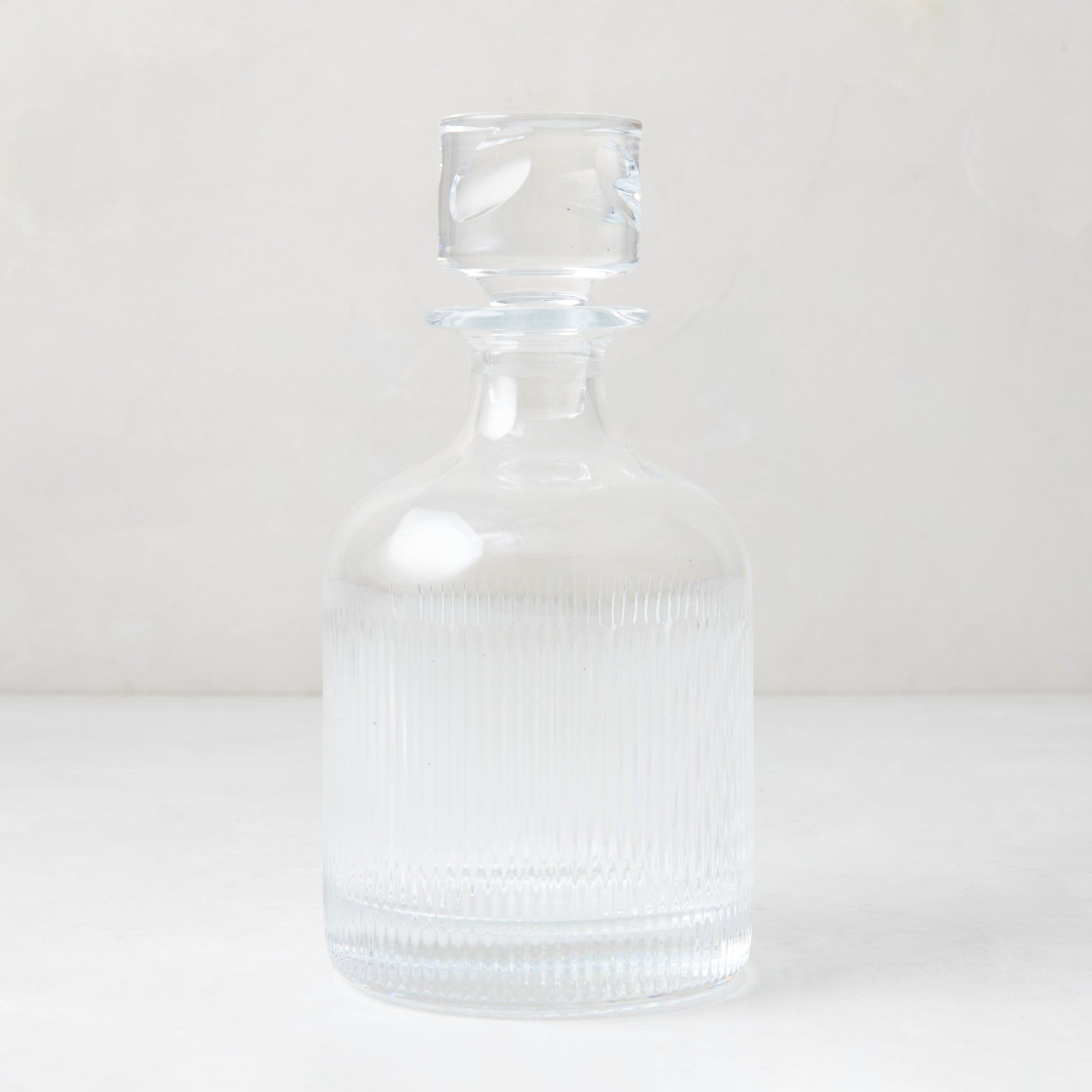 Tratto Ribbed Eco-Crystal Decanter, clear lead-free crystal with vertical ribbed design.