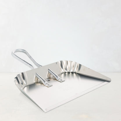 Large Aluminum Dust Pan