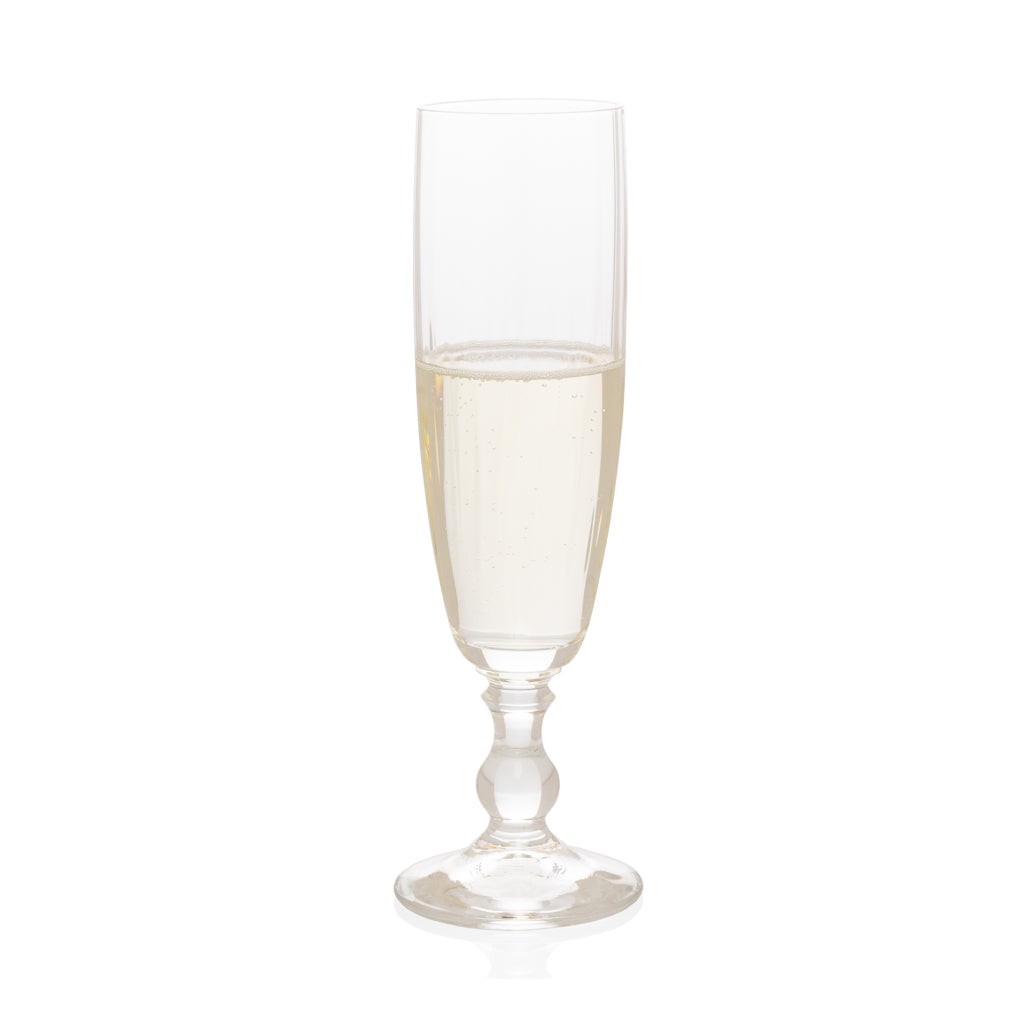 How Many Ounces Are in a Champagne Flute?
