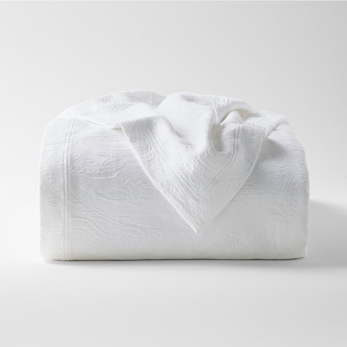 Paisley White Cotton Matelassé Coverlet Hudson Grace