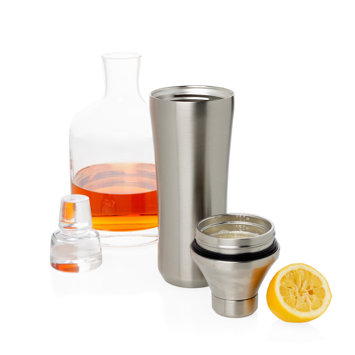 True Vacuum Insulated Cocktail Shaker Leak Proof Insulated Shaker Stainless  Steel, Cocktail Shaker, Drink Shaker and Strainer, 25oz, Silver, Set of 1