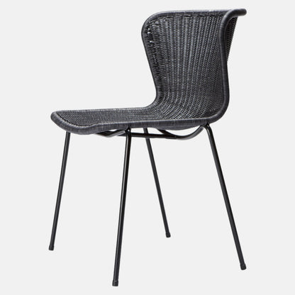 Black rattan "Wing" outdoor dining chair with a curved back and powder-coated steel frame.